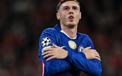 Cầu thủ P gãy ngón chỉ vì vấp cửa