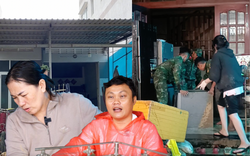 Thắt lòng chuyện người dân đục mái nhà, đưa thi thể người thân lên cao giữa mưa lũ kinh hoàng