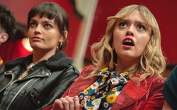 Xem phim Sex Education, tôi thấy mình may mắn hơn 80% phụ huynh vì đã không rơi vào sai lầm giống họ