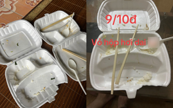 Hình ảnh những chiếc vỏ hộp đựng cơm cứu trợ gây xúc động