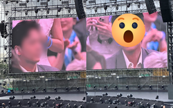 Màn hình led sáng rực bởi “nam thần có tuổi” nổi tiếng nhất Vbiz