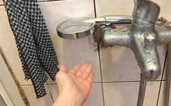 Sai lầm chết người khi tắm nước nóng mùa đông