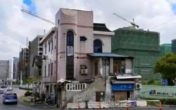 Chủ căn nhà 300 m² không chịu di dời dù được bồi thường hơn 10 tỷ đồng và 4 căn nhà, tuyên bố: “Không nhận được 371 tỷ và 6 căn nhà thì không đi!”