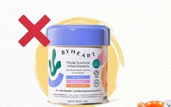 Bé 4 tháng tuổi ngộ độc sau khi uống sữa ByHeart của Mỹ: Ám ảnh con li bì, bác sĩ luồn ống truyền tĩnh mạch