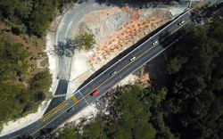 NÓNG: Đèo Prenn vừa cho lưu thông trở lại từ 13 giờ hôm nay, 25-11