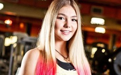 Cô bé 15 tuổi đã nâng tạ 150kg phá kỷ lục thế giới, thanh niên trai tráng còn phải choáng ngợp