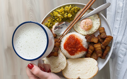 Đã đến lúc TỰ CỨU lấy mạch máu bằng cách tuyệt đối KHÔNG ăn sáng theo 4 kiểu này!