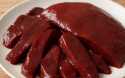 Ăn gan lợn có nạp thêm độc tố vào cơ thể?