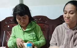 Nhặt được túi vàng giữa dòng lũ, vợ chồng ở Nha Trang tìm trả lại cho người mất