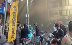 Hoảng hồn cảnh tượng khói bốc nghi ngút từ một thẩm mỹ viện ở trung tâm TP.HCM