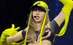 Bộ đồ bó sát của Lisa (BlackPink) bị chê phản cảm