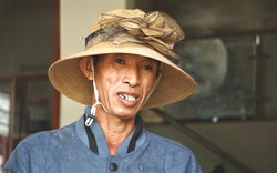 Chỉ kịp cứu chính mình, người đàn ông day dứt khi mất 3 người thân trong lũ