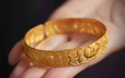 Ăn trộm vòng vàng của bạn gái để mua quà kỷ niệm 1 năm yêu nhau