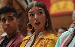 Xem phim Sex Education, tôi thấy mình đã thất bại thảm hại trong việc dạy con: "Tại sao mọi việc lại thành ra như thế?"