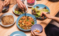 Bữa tối quyết định tuổi thọ 1 người: Có 3 kiểu ăn tối rút ngắn tuổi thọ nhiều người vẫn mắc hàng ngày, bác sĩ lên tiếng cảnh báo!