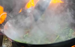 Ai nấu ăn thì khổ? Thứ này trong bếp âm thầm thải ra chất gây ung thư!