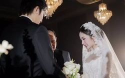 Ngọc Huyền liên tục khóc trong đám cưới với Đình Tú