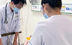 Công an làm việc với tiệm bánh mì cóc Cô Bích