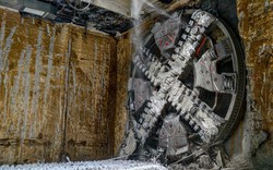 Robot đào hầm 'Thần tốc' về đích, hoàn thành khoan tuyến Metro Nhổn - ga Hà Nội