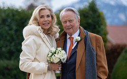 Tỷ phú đình đám kết hôn lần thứ 4 ở tuổi 82, cô dâu trẻ kém 20 tuổi