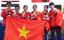 Video: Quá tự hào khoảnh khắc Quốc ca Việt Nam vang lên giữa nhà thi đấu SEA Games 33, Việt Nam vô địch!
