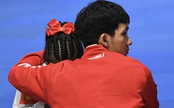 Tuyển thủ Việt Nam chấn thương vẫn giành HCV SEA Games, gái xinh ôm bạn khóc như mưa gây sốt