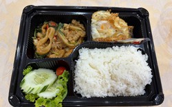 Bữa ăn gây xôn xao cõi mạng do BTC Thái Lan chuẩn bị cho tuyển futsal Việt Nam tại SEA Games 33