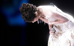 Nhìn mỹ nhân này cúi chào mà ngỡ mộng cảnh ngàn năm: Người đẹp làm gì cũng đẹp, đóng phim nào nghiện nặng phim đó