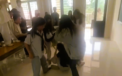 Nữ sinh lớp 10 ở Thanh Hóa nhập viện sau khi bị "đánh hội đồng" giữa lớp học