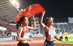 "Nữ hoàng điền kinh" Nguyễn Thị Oanh chạy "out trình" giành HCV SEA Games, cờ Việt Nam tung bay đầy tự hào trên đất Thái
