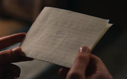 Xem phim Sex Education, tôi nhớ lần mình viết nhật ký rồi xé đi: 10 năm sau, những câu chữ đó vẫn in nguyên trong đầu