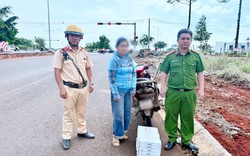 Bí mật trong cốp xe của người phụ nữ U50