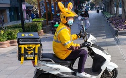 Cuốc giao hàng định mệnh khiến cuộc đời nam shipper sinh năm 2002 đảo chiều