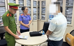 Công an tìm người liên quan đến 27 số tài khoản ngân hàng tên Lê Văn Thắng