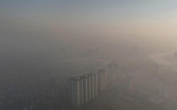SỐC: Ô nhiễm không khí khiến người dân Hà Nội chịu tổn hại sức khỏe tương đương hút thụ động 2 điếu thuốc lá mỗi ngày