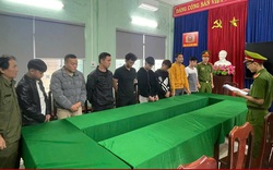 Thi hành lệnh bắt tạm giam Văn Anh Tài và 9 người khác