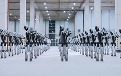 Đoàn quân robot Trung Quốc hoàn hảo đến mức chứng minh mãi mà dân tình vẫn cố cãi: "Đây chắc chắn là giả"