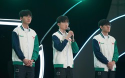 Faker chào “Tê Con” bằng tiếng Việt, fan “sĩ hết đời”