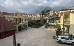 Mới nghe tin sáp nhập trường, phụ huynh đã phản đối, đồng loạt cho con nghỉ học