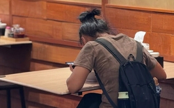 Cô gái cùng bố vào nhà hàng gọi 4 món, khi ghép các chữ lại, chủ nhà hàng lập tức gọi cảnh sát!