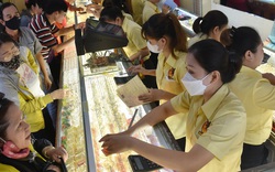 Giá vàng hôm nay 22-12: Vừa mở cửa đã tăng rất mạnh