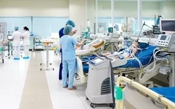 Bé 6 tuổi bị suy đa tạng, phải sử dụng tim phổi nhân tạo vì mắc cúm A