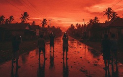 Cảnh tượng kỳ lạ: Bầu trời đỏ rực như máu