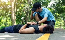 Runner đột tử sau marathon: Bác sĩ cảnh báo trái tim “cháy máy” vì bị ép quá ngưỡng