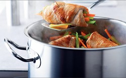 Nguy cơ UNG THƯ từ thói quen bà nội trợ nào cũng từng mắc phải: Bát canh qua đêm trở thành “bẫy sức khỏe”