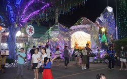 Xóm đạo Tân Phú rực rỡ đón Giáng sinh