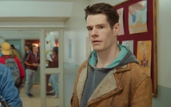 Xem phim Sex Education, người làm cha mẹ ai cũng nên nhìn lại chính mình để biết vì sao con hư, con nổi loạn