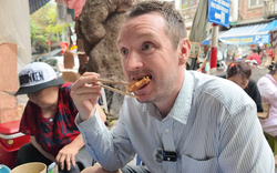 Không phải bánh chuối, món ăn từ 30.000 đồng/phần này mới là đại diện Việt lọt top ngon nhất châu Á