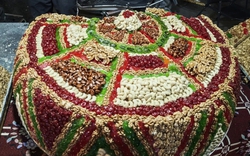 Sự thật về loại bánh "sát thủ ví tiền" nhìn đẹp như tranh, cắt một miếng "bay" ngay tiền triệu, khách du lịch ngậm đắng nuốt cay