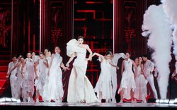 Thấy gì qua việc Hồ Ngọc Hà mang 'Bang Bang' lên sân khấu Miss Cosmo và gây bùng nổ?